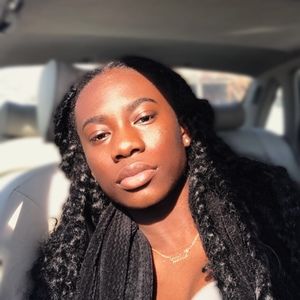 Meet your Posher, Vannessa